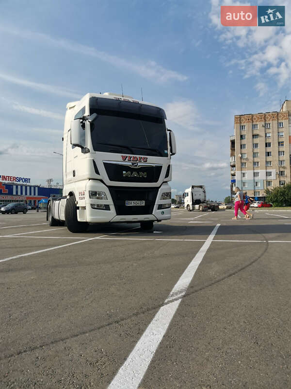 Самосвал MAN 18.440 2013 в Новгородке