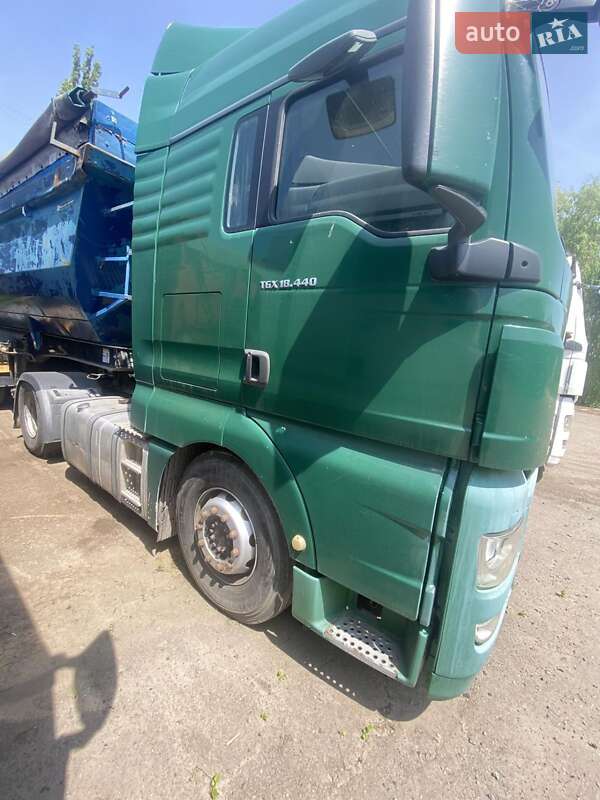 Тягач MAN 18.440 2011 в Полтаве