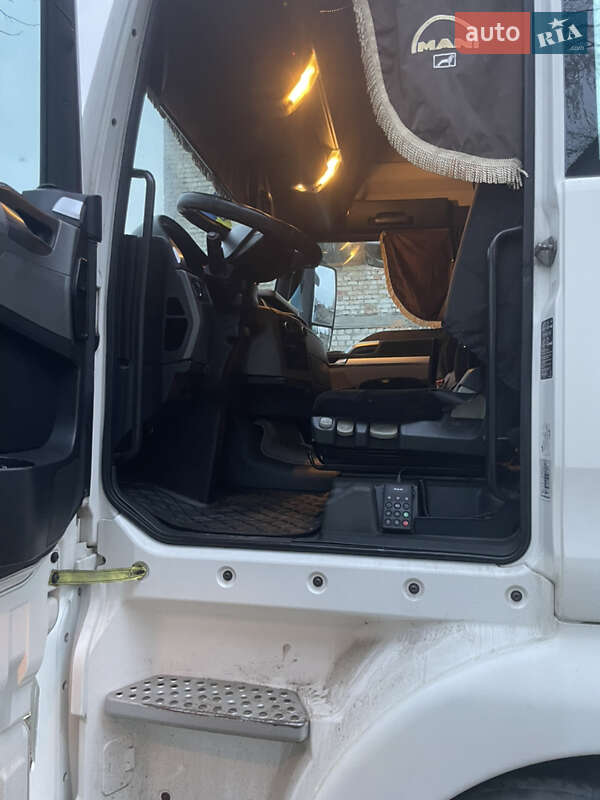 Тягач MAN 18.480 2013 в Києві