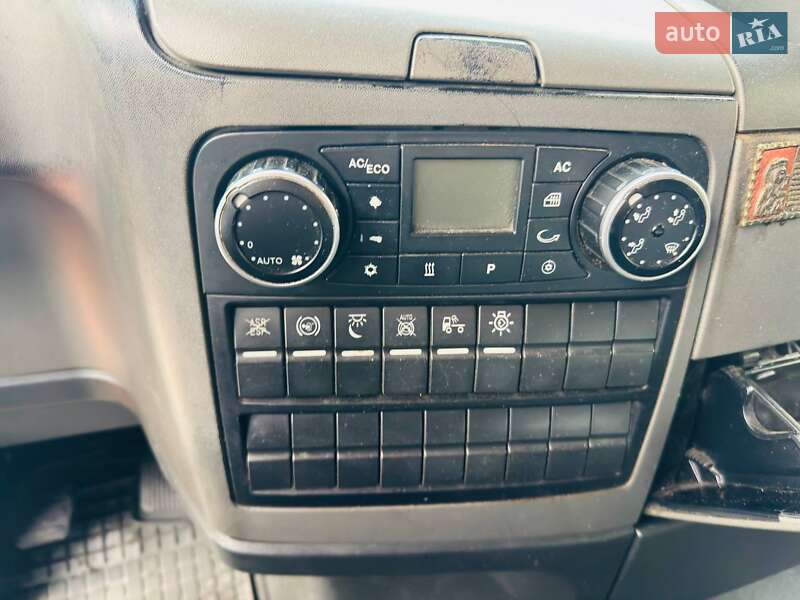 Тягач MAN 18.480 2012 в Каменском