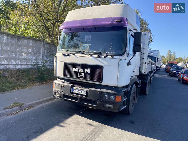 Тягач MAN 19.422 1995 в 
