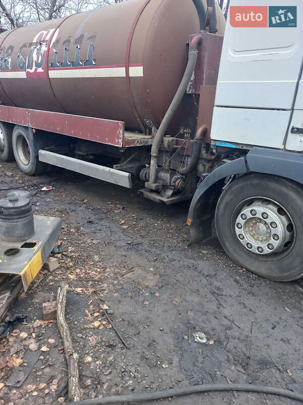 Цистерна MAN 23.414 2000 в Киеве