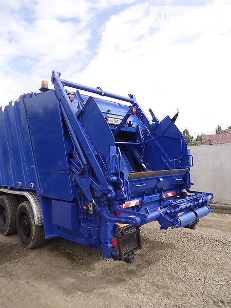 Сміттєвоз MAN 26.314 2002 в Києві фото 7 Сміттєвоз MAN 26.314 2002 в Києві