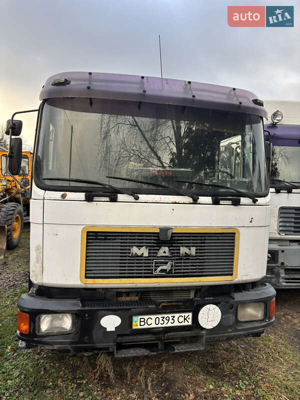 Кран-манипулятор MAN 26.372 1995 в Жовкве