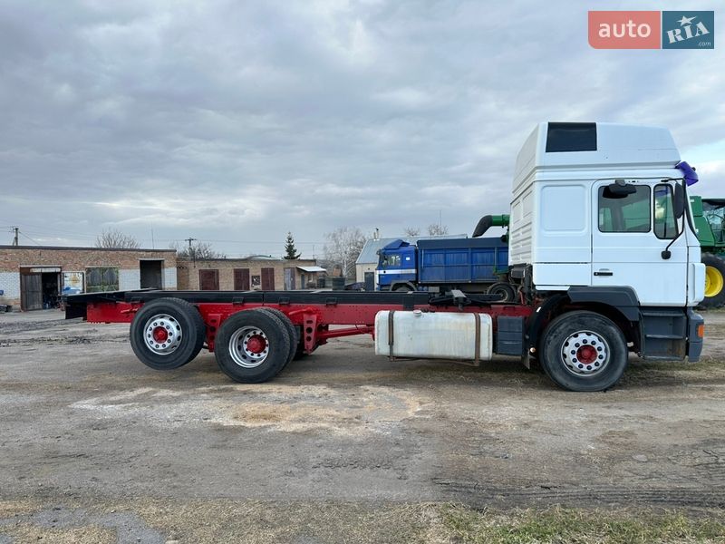 Платформа MAN 26.372 1992 в Томаковке