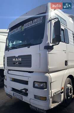 Зерновоз MAN 26.413 2002 в Жашківу