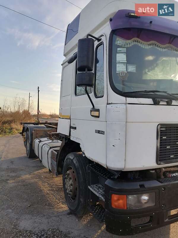 Контейнеровоз MAN 26.414 2000 в Калуші