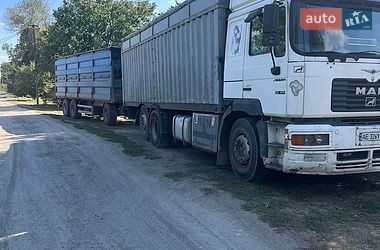 Зерновоз MAN 26.414 2000 в Дніпрі