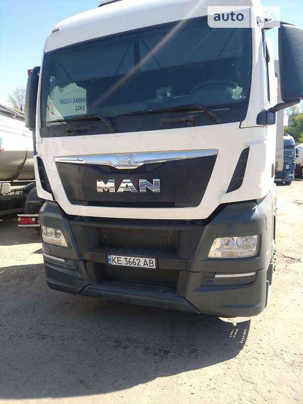 Тягач MAN 26.440 2015 в Днепре