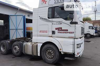 Тягач MAN 26.460 2003 в 