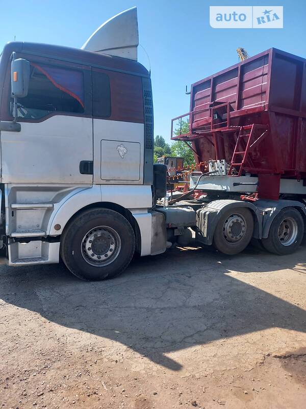 Тягач MAN 26.463 2002 в Кривом Роге