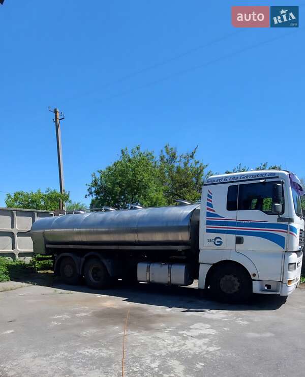 Цистерна MAN 26.463 2001 в Днепре