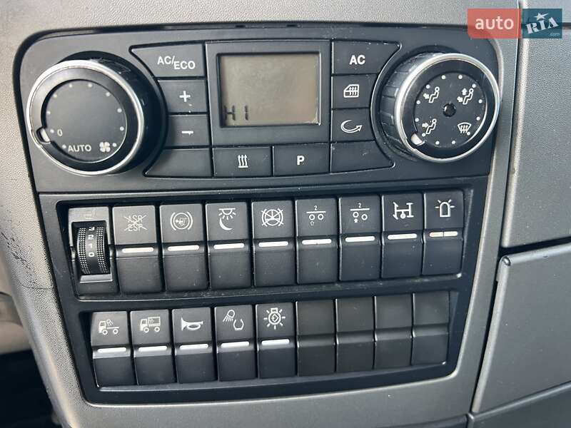 Тягач MAN 26.480 2013 в Хусте