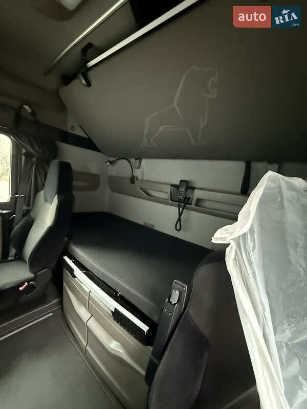 Контейнеровоз MAN 26.530 2022 в Черновцах