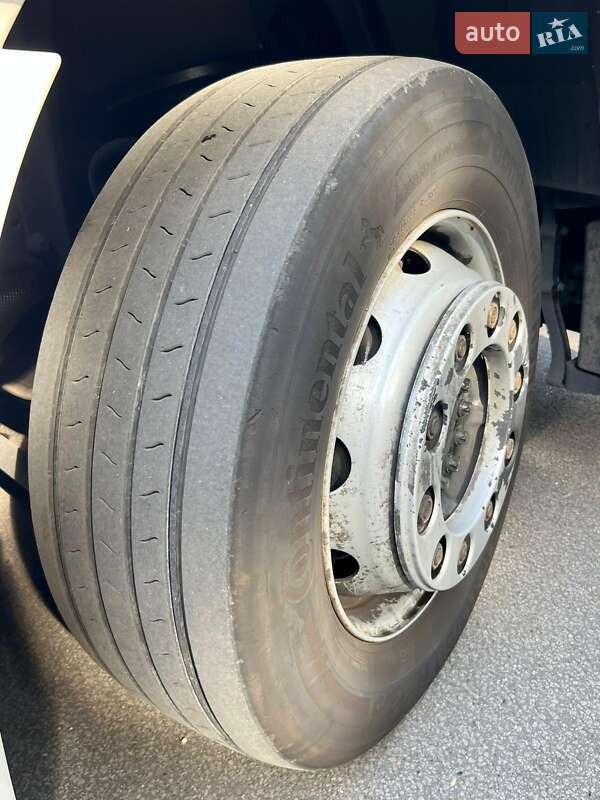 Контейнеровоз MAN 26 2021 в Черновцах