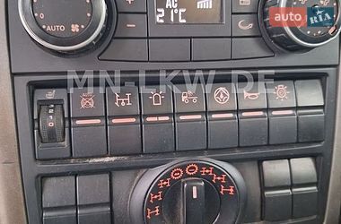 Тягач MAN 33.403 2010 в Жовкве