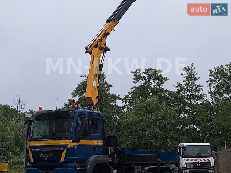Тягач MAN 33.403 2010 в Жовкве