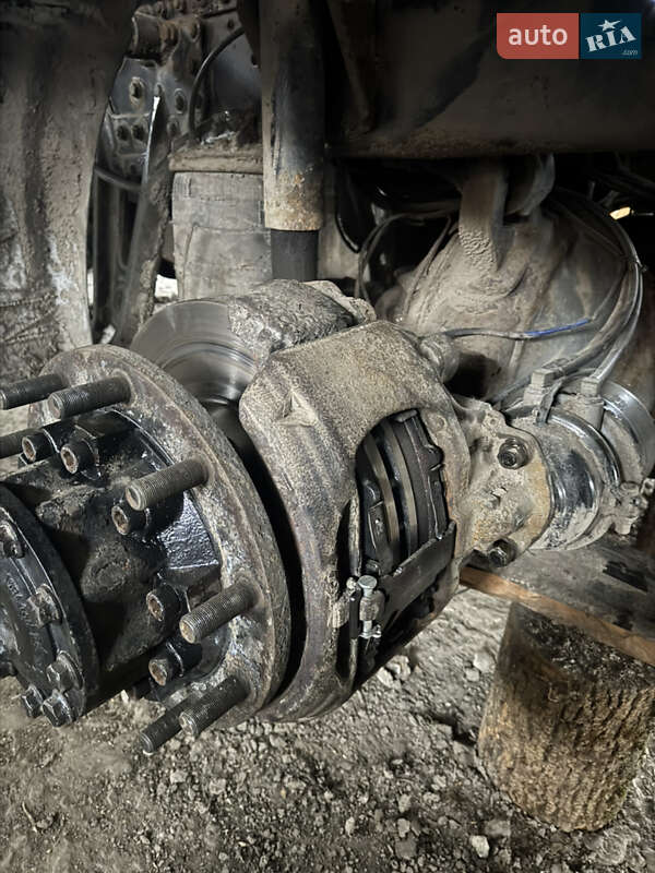 Тягач MAN  33.480 2009 в Бершаді