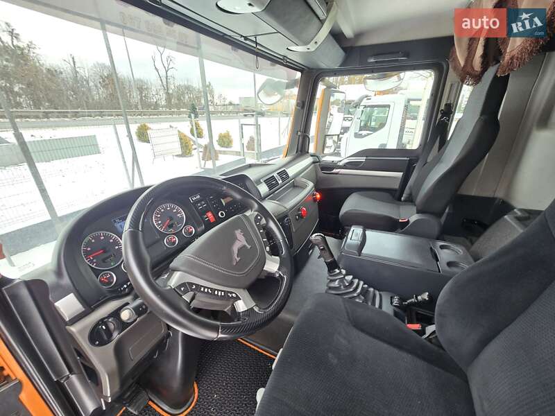 Тягач MAN 35.402 2012 в Вінниці