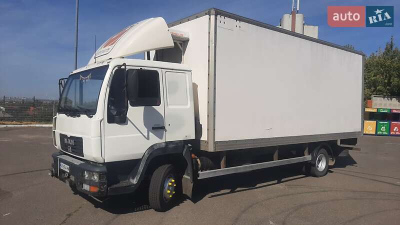 Грузовой фургон MAN 8.145 2002 в 