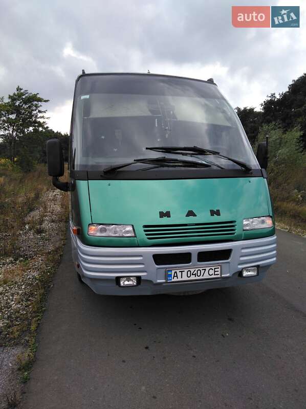 Туристичний / Міжміський автобус MAN 8.150 пас 2001 в Снятині