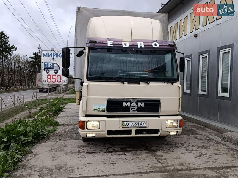 Вантажний фургон MAN 8.163 2000 в Кам'янець-Подільському