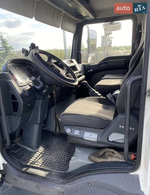 Эвакуатор MAN 8.180 2005 в Петропавловке фото 10 Эвакуатор MAN 8.180 2005 в Петропавловке