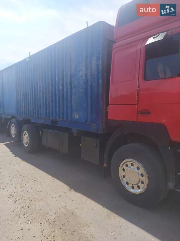 Контейнеровоз MAN F 2000 2001 в Кривом Озере