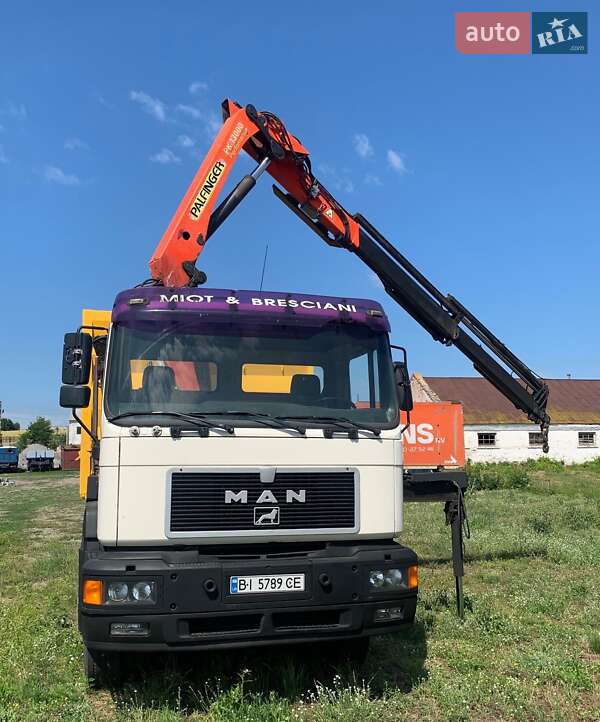 Самоскид MAN F 2000 2000 в Великій Багачці