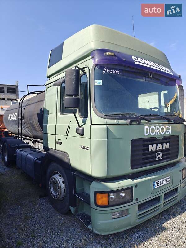 MAN F 2000 1999
