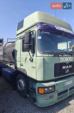 Цистерна MAN F 2000 1999 в 