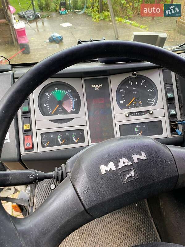 Грузовой фургон MAN L 2000 2004 в Ивано-Франковске