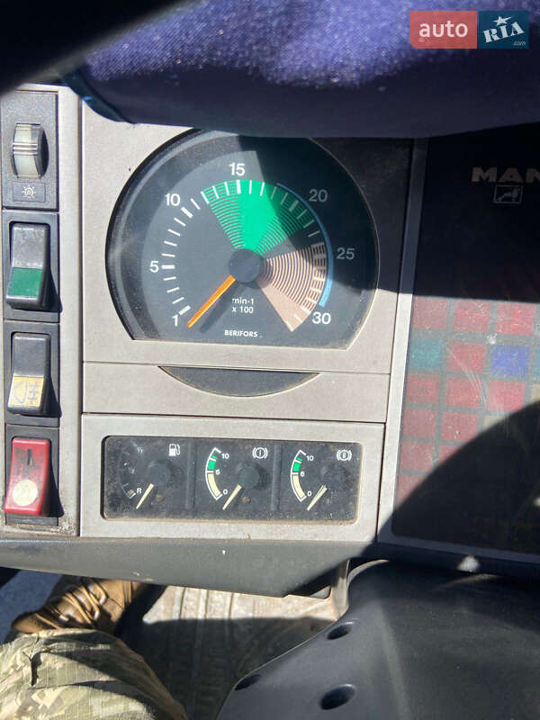 Вантажний фургон MAN L 2000 2000 в Києві фото 10 Вантажний фургон MAN L 2000 2000 в Києві