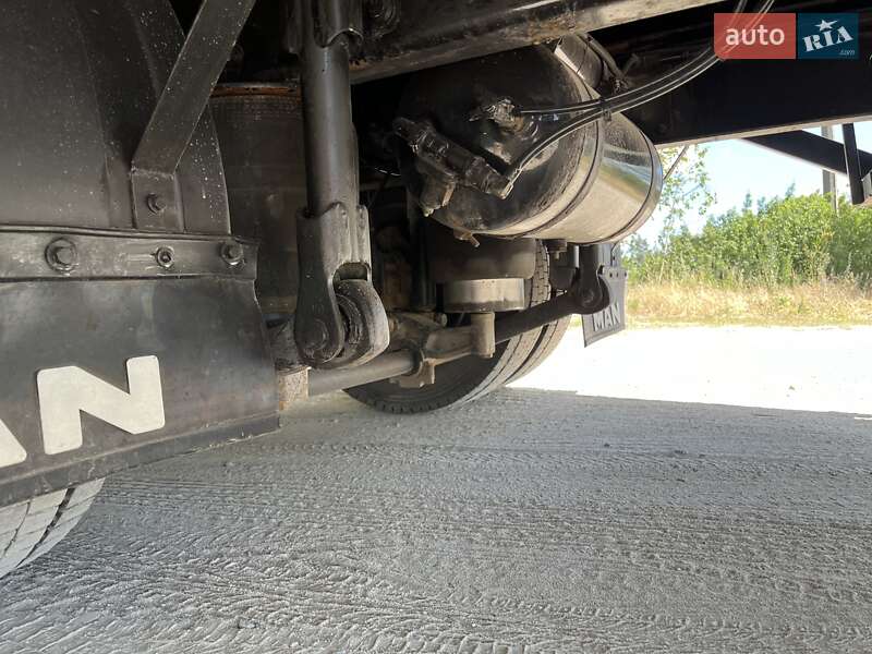Евакуатор MAN L 2000 2003 в Звягелі