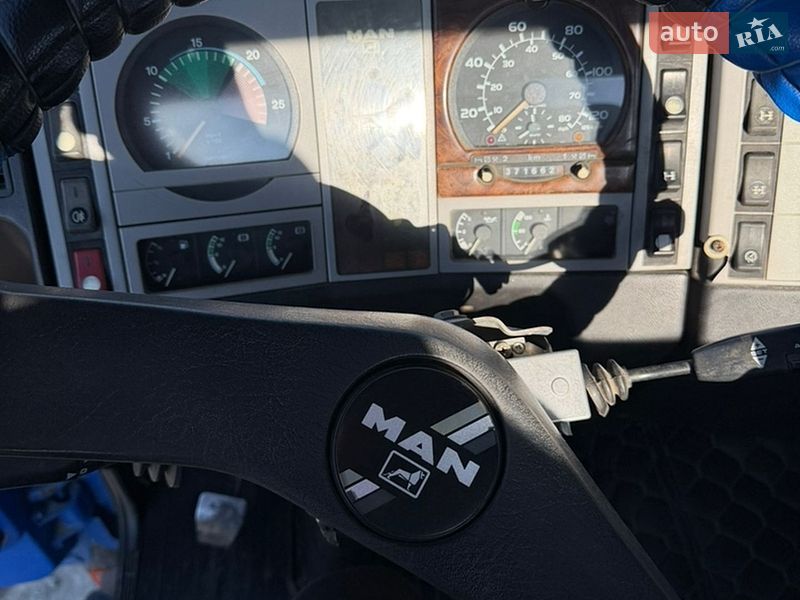 Евакуатор MAN L 2000 2000 в Умані