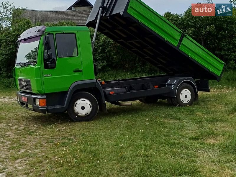 Самоскид MAN L 2000 2000 в Бучачі