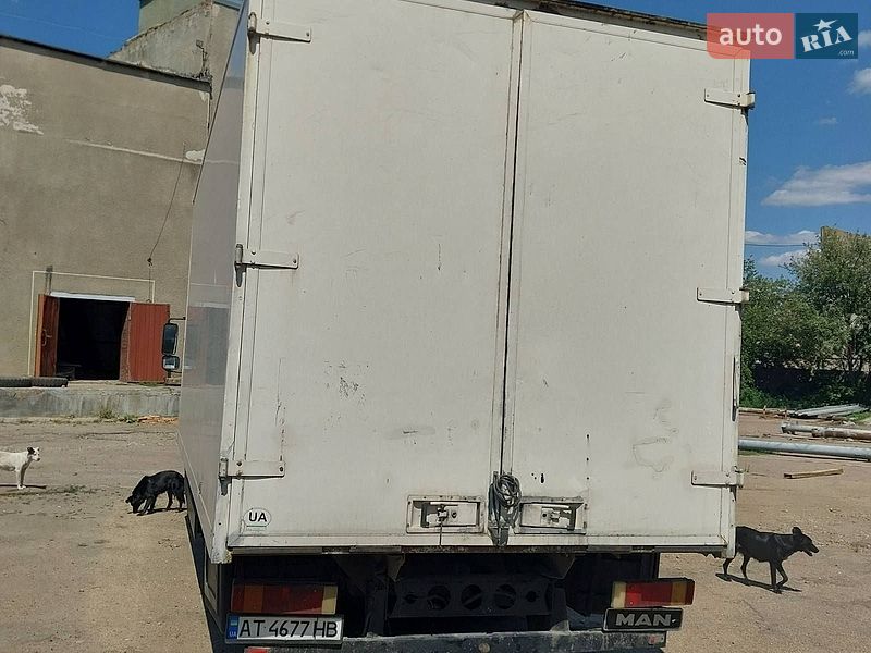Вантажний фургон MAN L 2000 2004 в Малій Висці