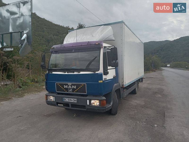 Грузовой фургон MAN L 2000 1999 в Стрые