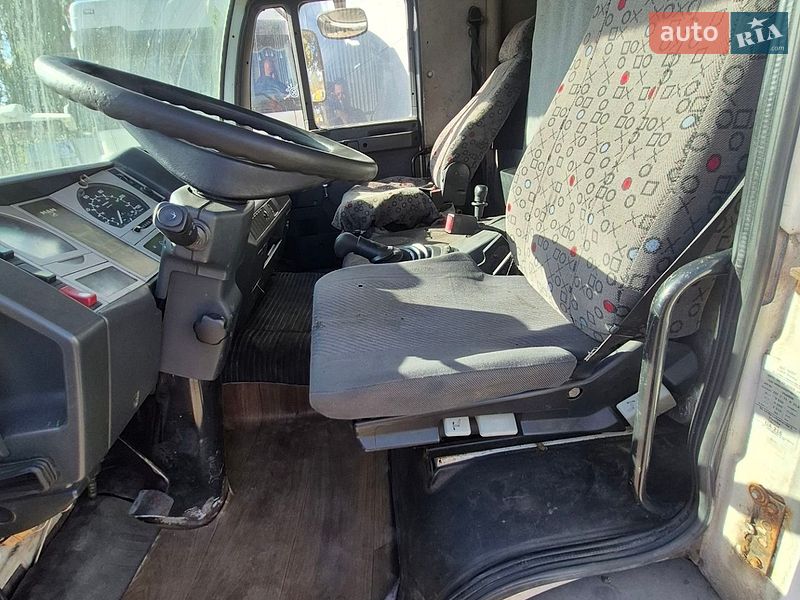 Грузовой фургон MAN L 2000 2002 в Львове