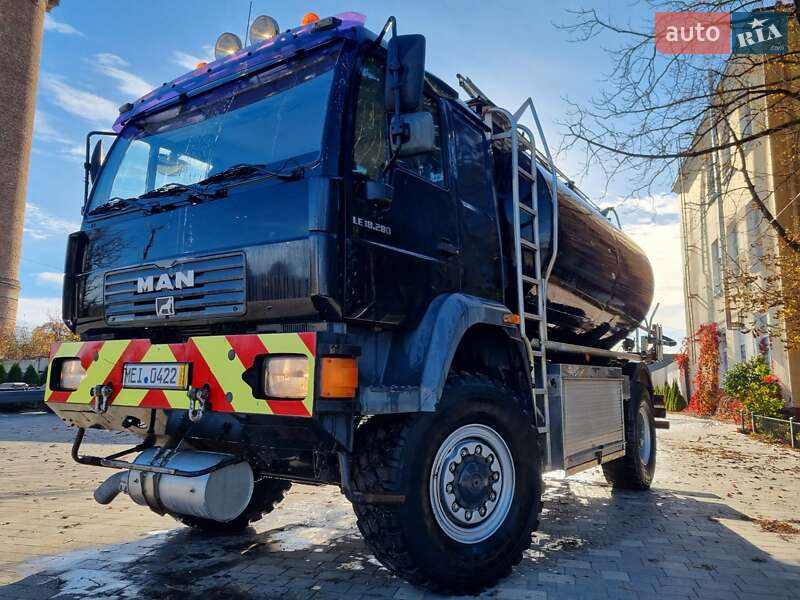 Бензовоз MAN LE 18.280 2004 в Бучачі фото Бензовоз MAN LE 18.280 2004 в Бучачі