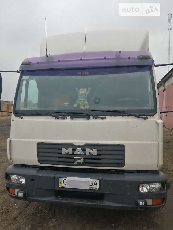 Грузовой фургон MAN LE 8.180 2005 в Нежине