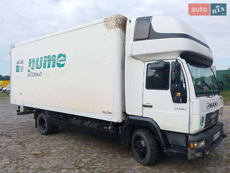Грузовой фургон MAN LE 8.180 2002 в Виннице