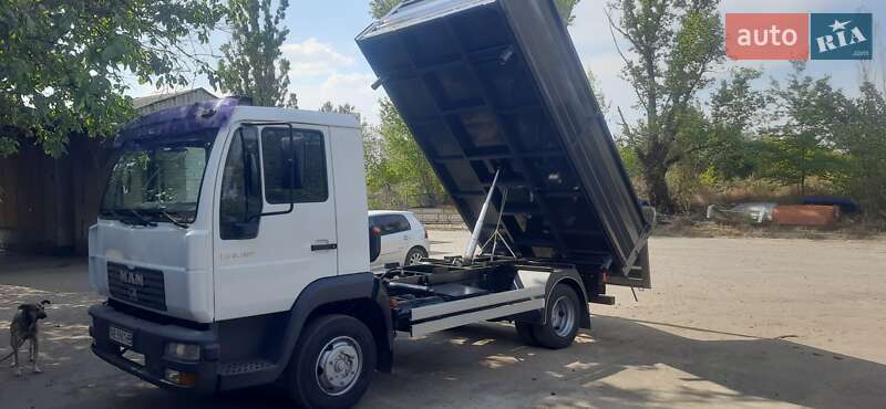 Самосвал MAN LE 8.180 2004 в 