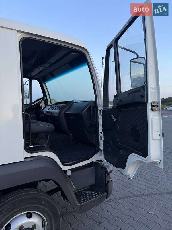 Евакуатор MAN LE 8.180 2005 в Чернівцях