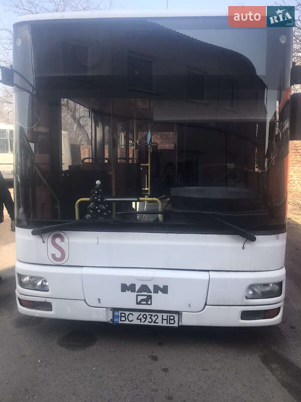 Городской автобус MAN NM 223 2001 в Дрогобыче