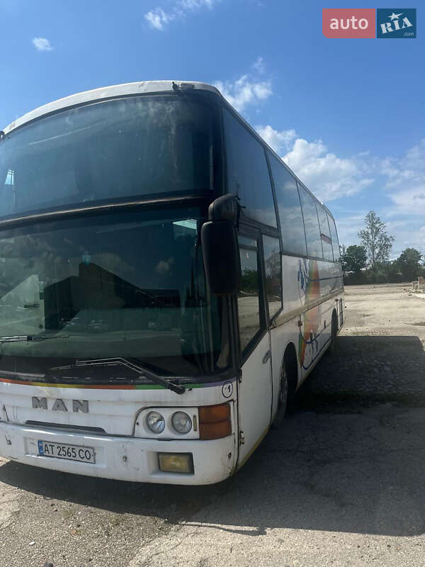 Пригородный автобус MAN Noge 2000 в Ивано-Франковске фото 2 Пригородный автобус MAN Noge 2000 в Ивано-Франковске