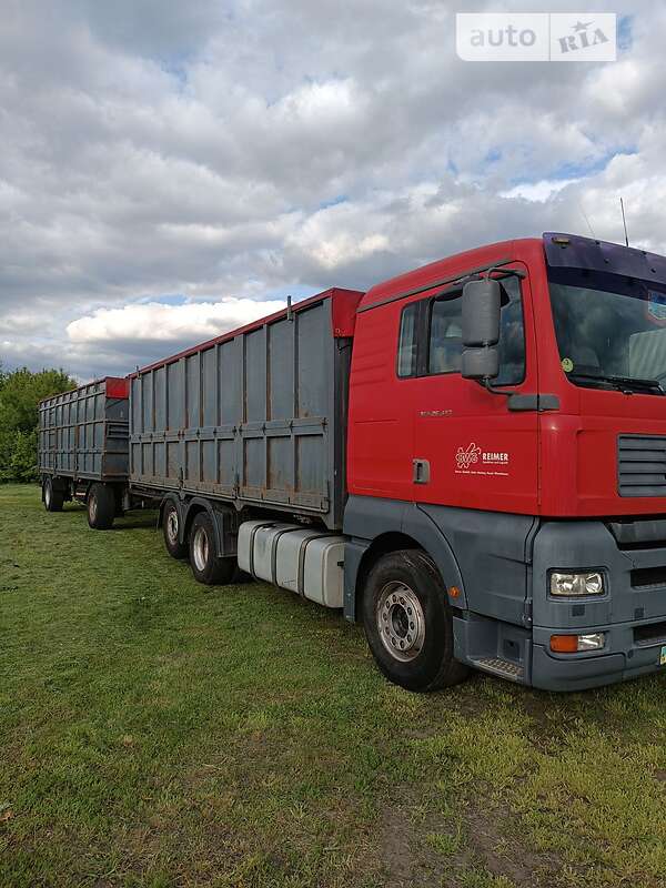 Зерновоз MAN TGA 2003 в Павлограде