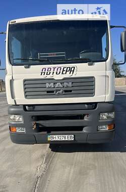 Контейнеровоз MAN TGA 2004 в Одесі