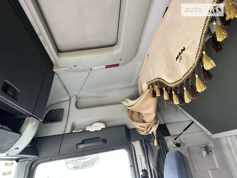 Контейнеровоз MAN TGA 2004 в Гайвороне фото 5 Контейнеровоз MAN TGA 2004 в Гайвороне