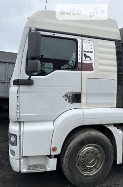 Контейнеровоз MAN TGA 2004 в 
